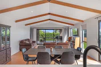 4 Roles Way, Rolleston