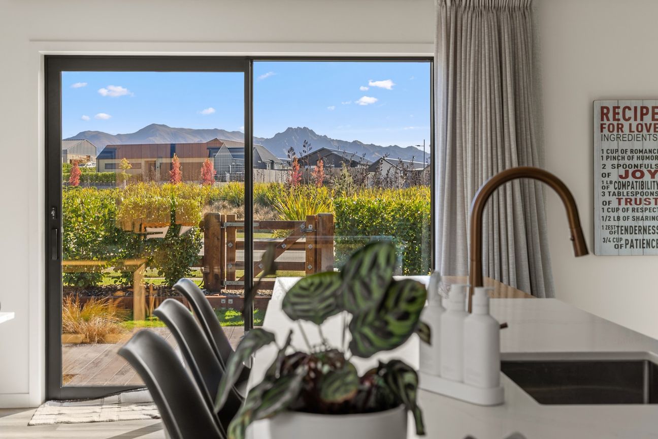 Modern family living with stunning mountain views - Ansicht 5