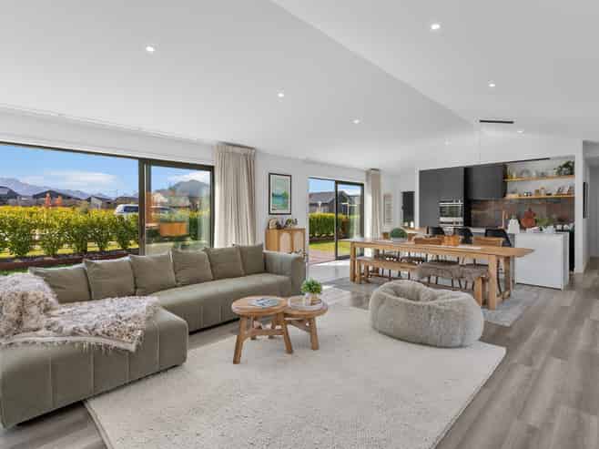 17 Armidale Crescent, Wanaka