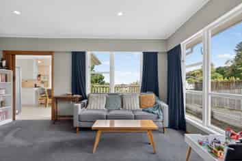 16 Cypress Drive, Maungaraki