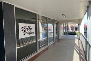 Attractive Office/Retail on Joll