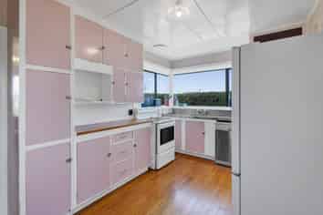 4923 South Road, Opunake