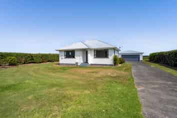 4923 South Road, Opunake