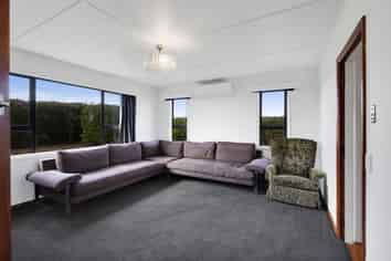 4923 South Road, Opunake