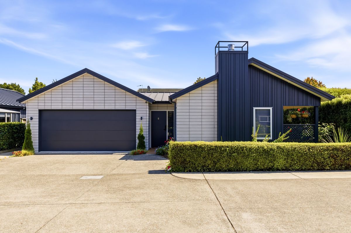 Where Downsizing Meets Style and Comfort