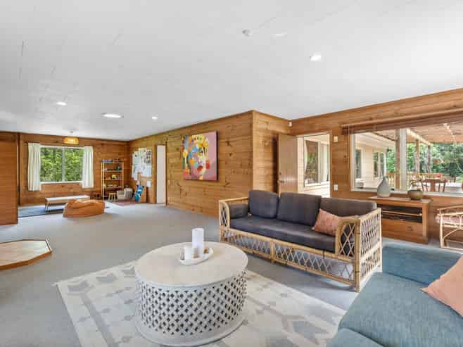 124 Western Hills Drive, Kensington