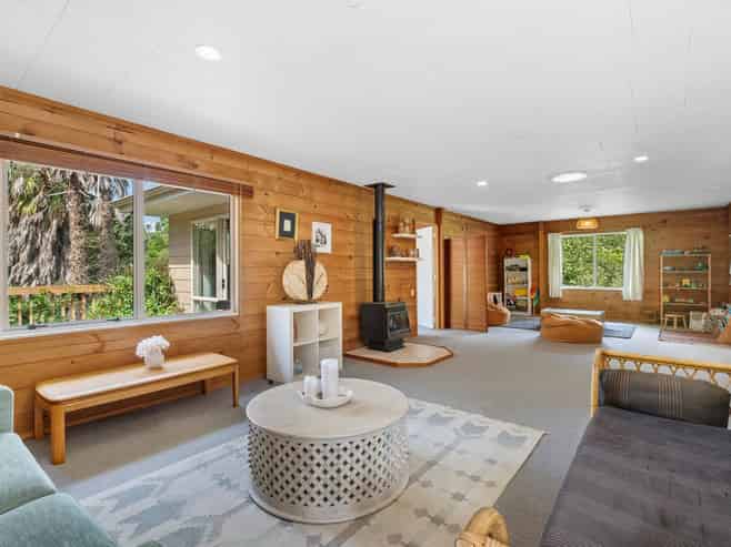 124 Western Hills Drive, Kensington