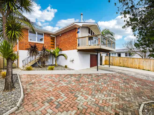 99 Sunnyside Road, Sunnyvale