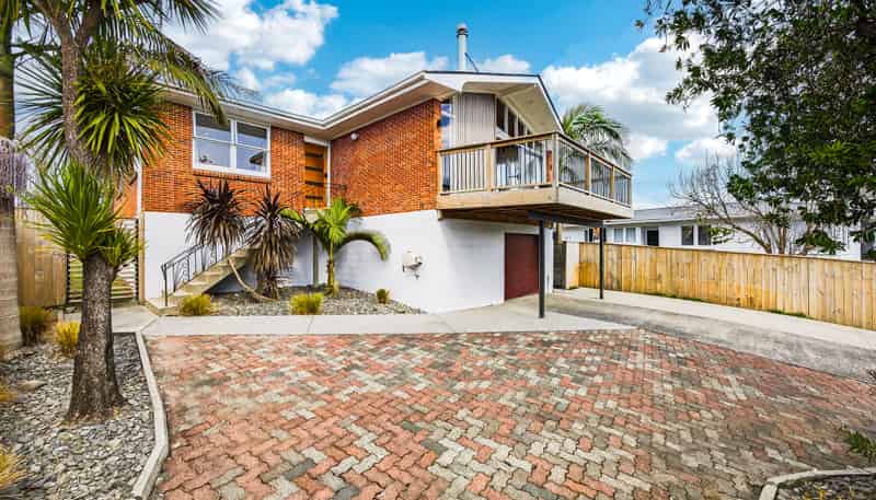 99 Sunnyside Road, Sunnyvale