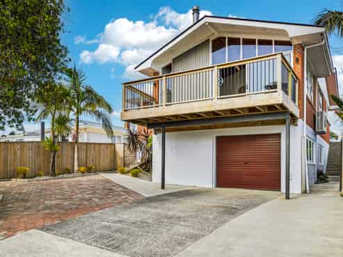 99 Sunnyside Road, Sunnyvale