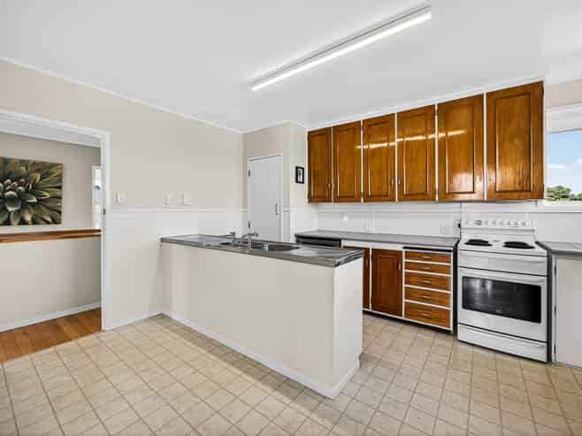 99 Sunnyside Road, Sunnyvale