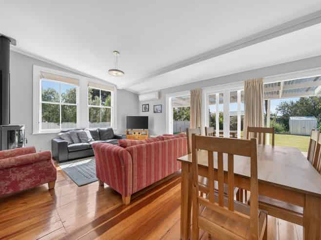 51 Weld Street, Martinborough