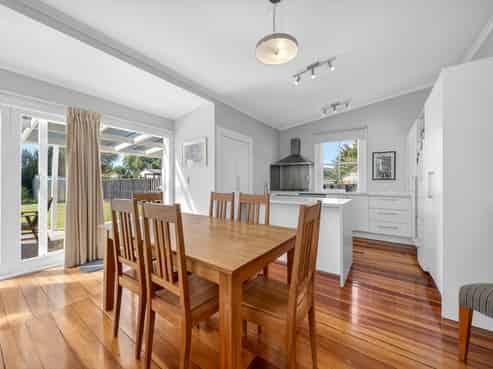 51 Weld Street, Martinborough