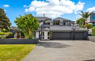 44 William Bayes Place, Red Beach