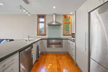 40 Hackthorne Road, Cashmere