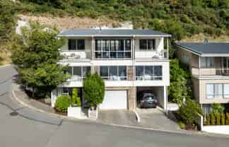 58 TikeTike Way, Brooklyn