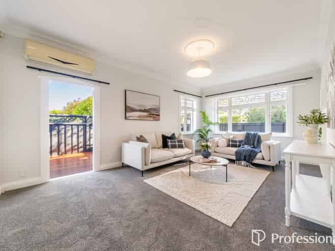 120 Knights Road, Central Hutt