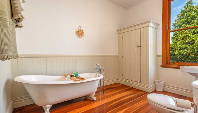 642 Pioneer Highway, Highbury