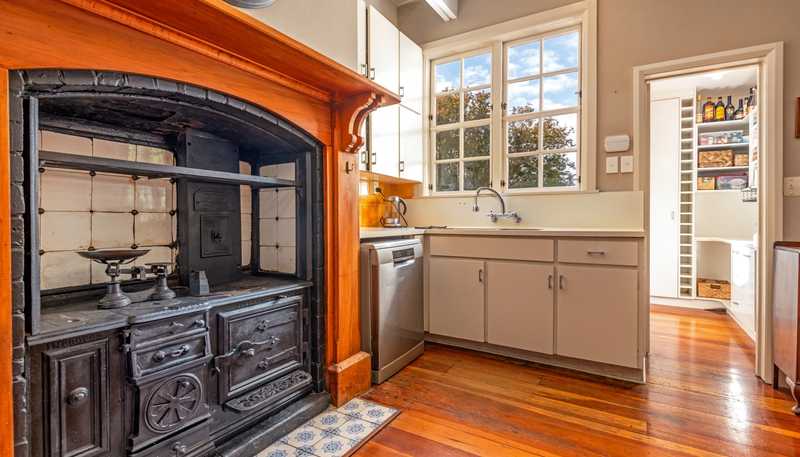 642 Pioneer Highway, Highbury