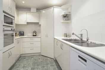 1G/175 Hurstmere Road, Takapuna