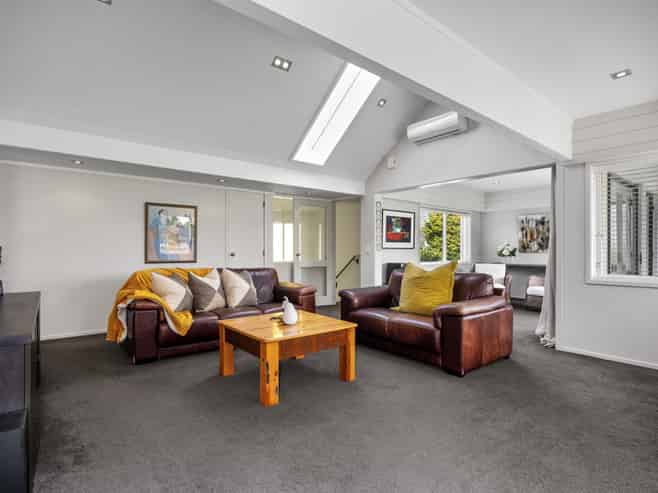 2/24 Fifth Avenue, Avenues