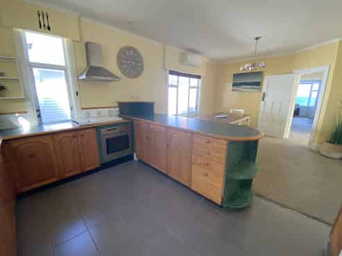 45 Moa Point Road , Lyall Bay