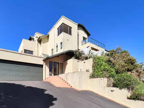 122 Viewmont Drive, Harbour View