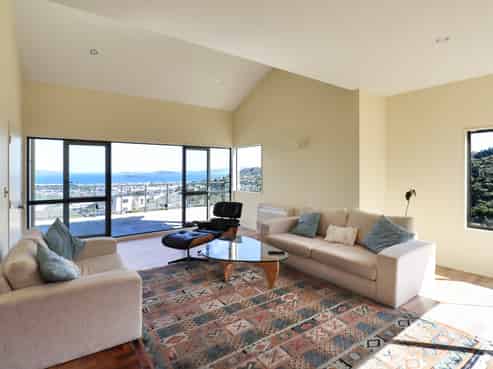 122 Viewmont Drive, Harbour View