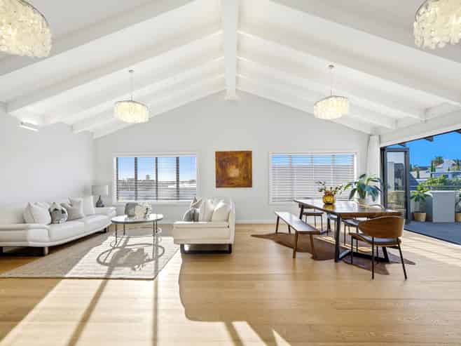 41 Bay Road, Saint Heliers