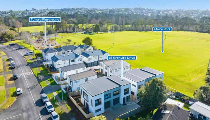 15D Granville Drive, Massey