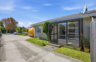 2/11 Dilworth Street, Riccarton