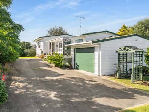 124 Given Avenue, Whangamata