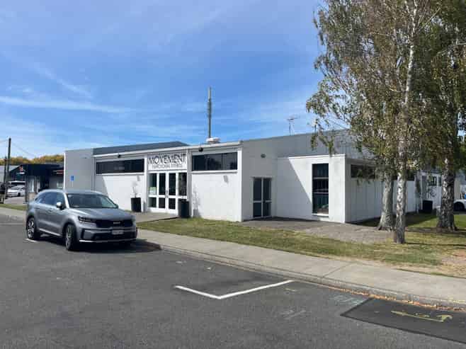 Flexible Space for Showroom, Fitness or Trade