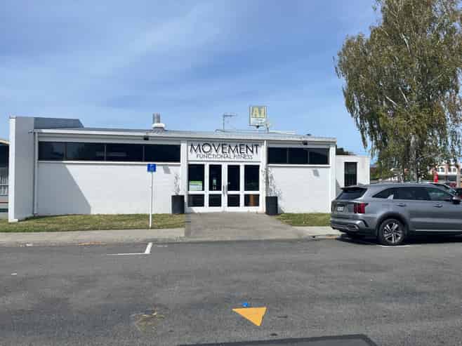 Flexible Space for Showroom, Fitness or Trade