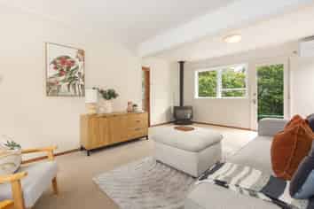 66 Seddon Street, Waikanae