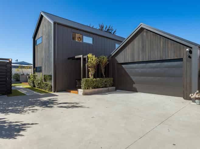 10 Evesham Lane, Springlands