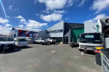 High Profile Industrial in the heart of Sydenham