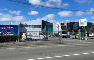 High Profile Industrial in the heart of Sydenham