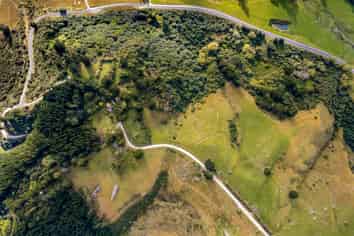 353 Blue Spur Road, Lawrence