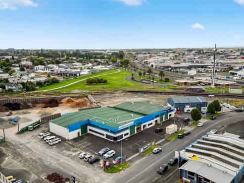 Large Format Frankton Warehouse