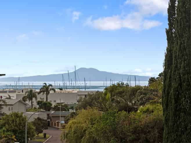 1 Endymion Place, Half Moon Bay