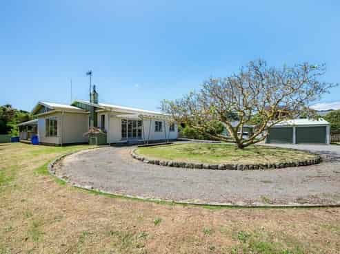 27 Goldsborough Avenue, Raumati Beach
