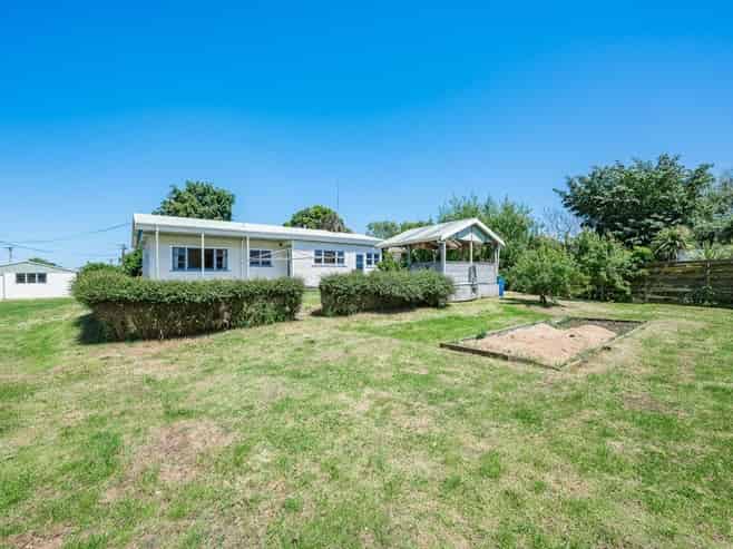 27 Goldsborough Avenue, Raumati Beach