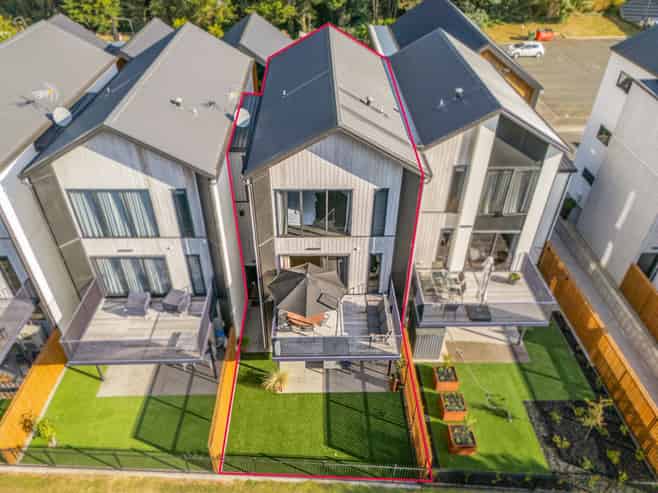 13 Lakewood Lane, Cambridge