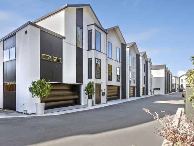 13 Lakewood Lane, Cambridge