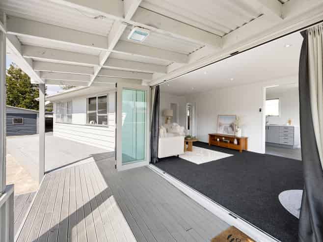 53 Karen Crescent, Dinsdale