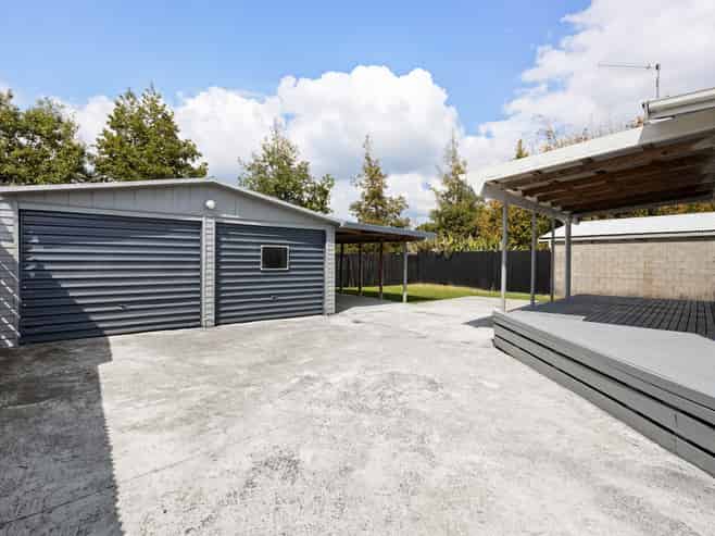 53 Karen Crescent, Dinsdale