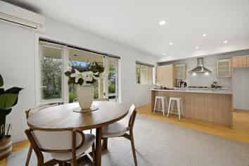 25 Cecina Way, Albany