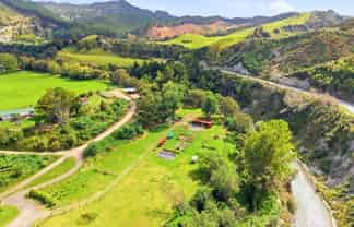 16 Naumai Crescent, Mangamahu