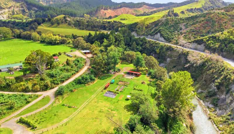 16 Naumai Crescent, Mangamahu